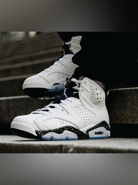 Nike Air Jordan 6 Retro "Reverse Oreo” Size 5.5